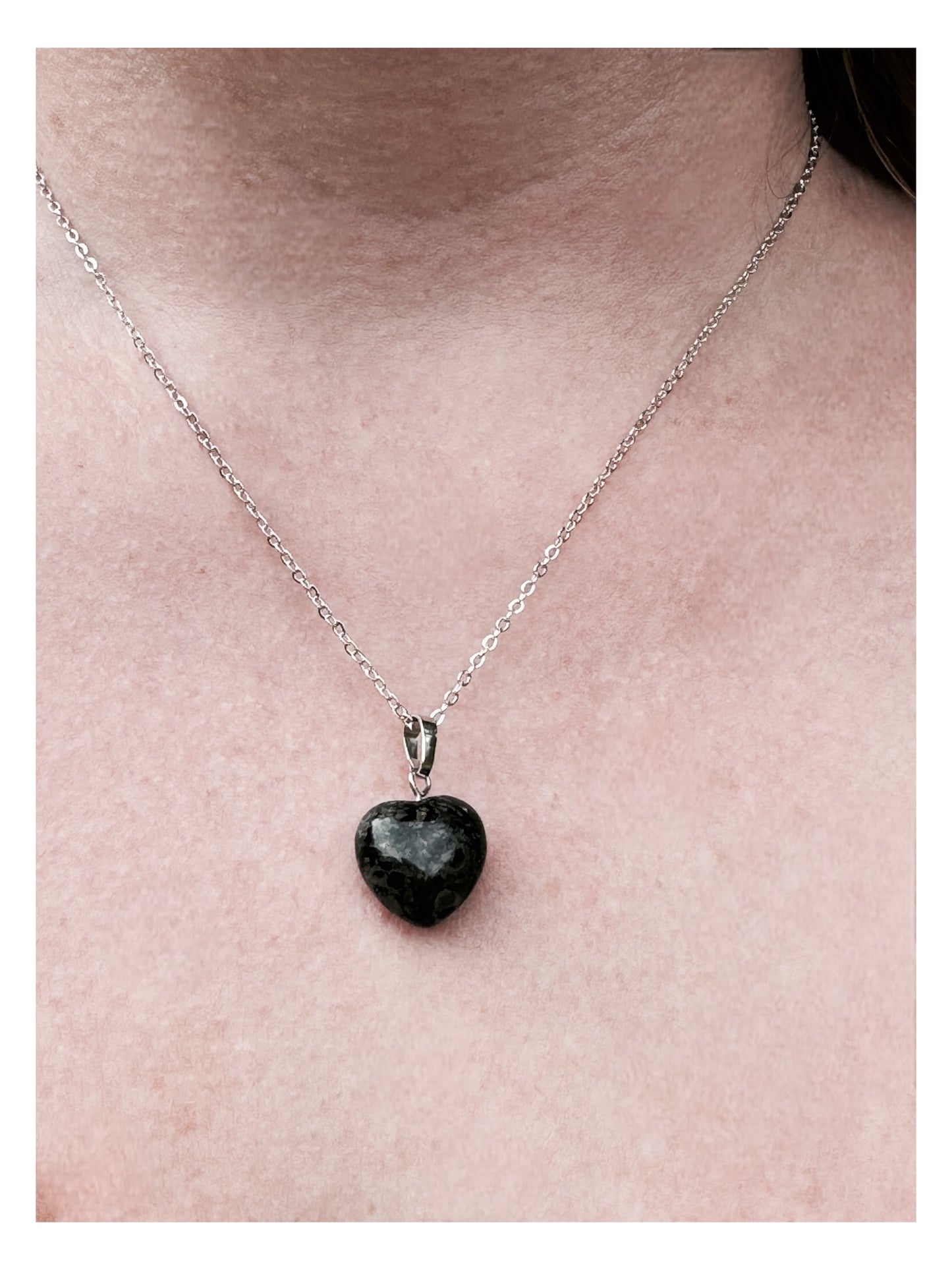 Black Heart Stone Neckless