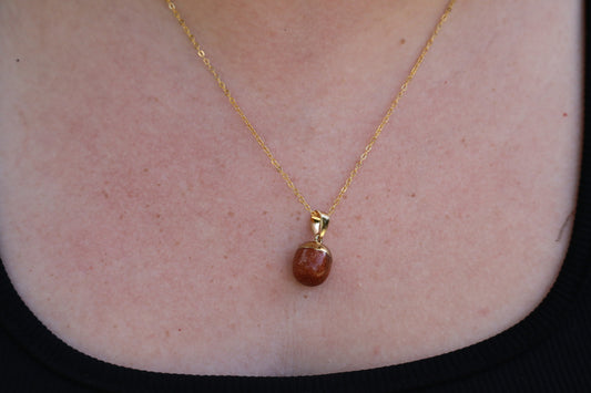 Spark the orange necklace